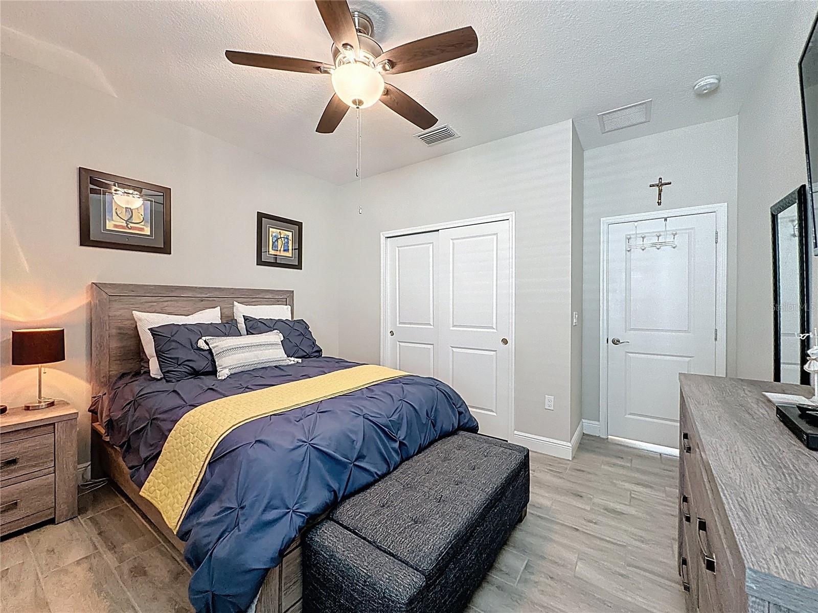 CASCADES OF GROVELAND (TRILOGY) - Residential