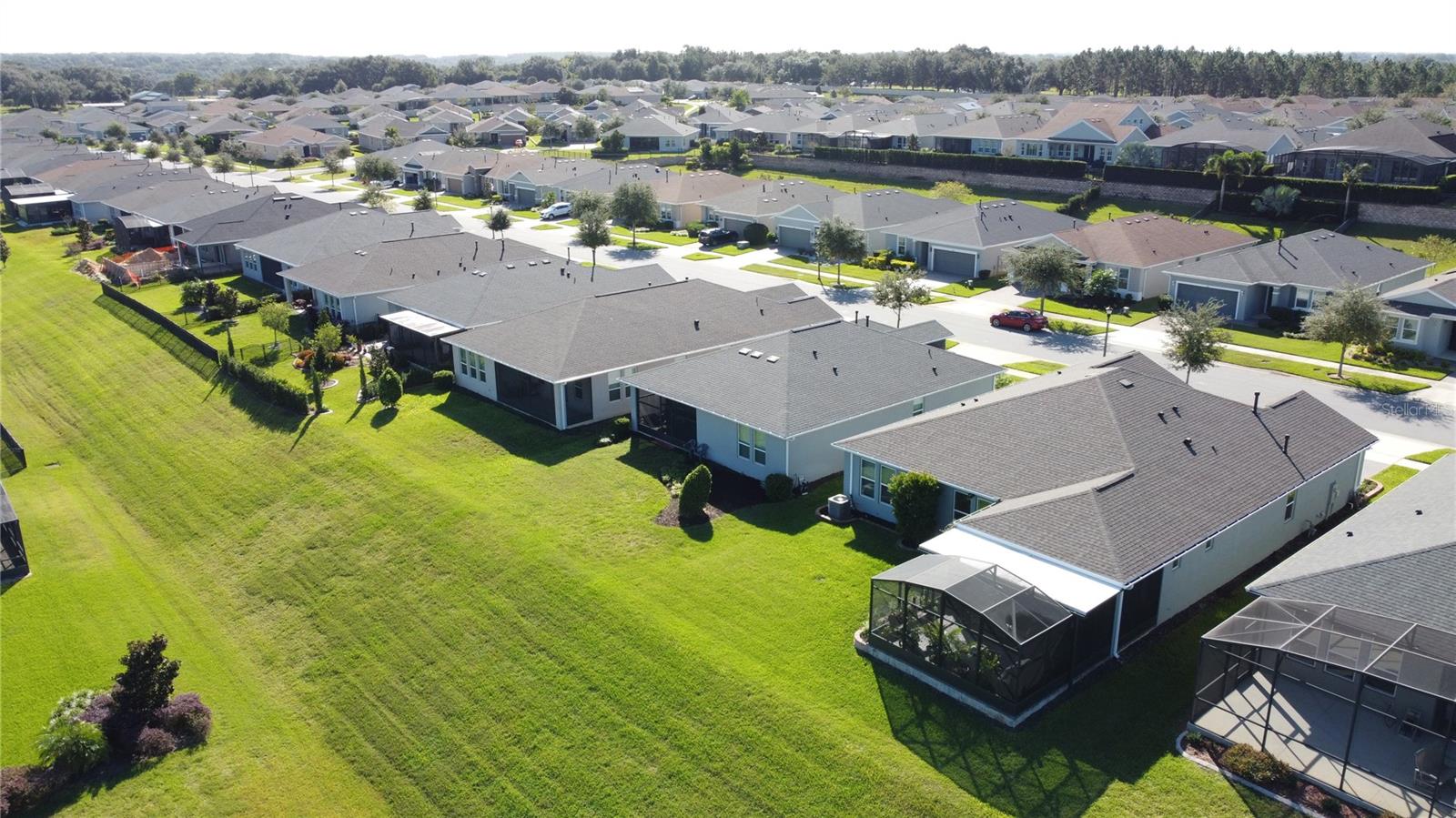 CASCADES OF GROVELAND (TRILOGY) - Residential