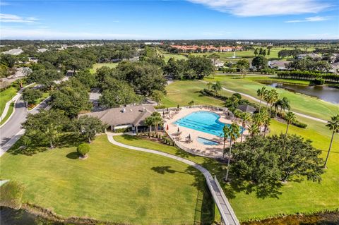 A home in LAKELAND