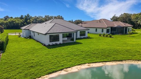 A home in LAKELAND