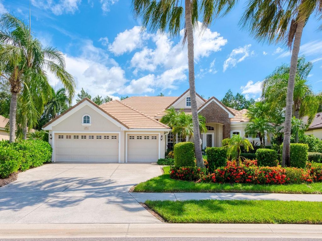 Photo of 6835 Turnberry Isle Court, Lakewood Ranch, FL 34202 (MLS # A4662803)