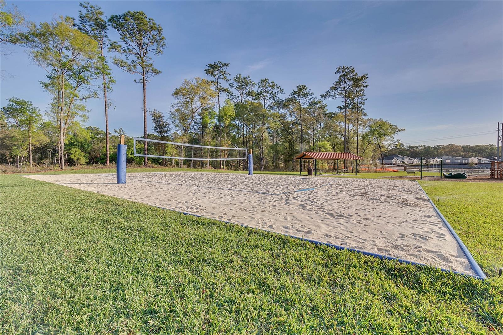 VICTORIA OAKS PH D - Residential