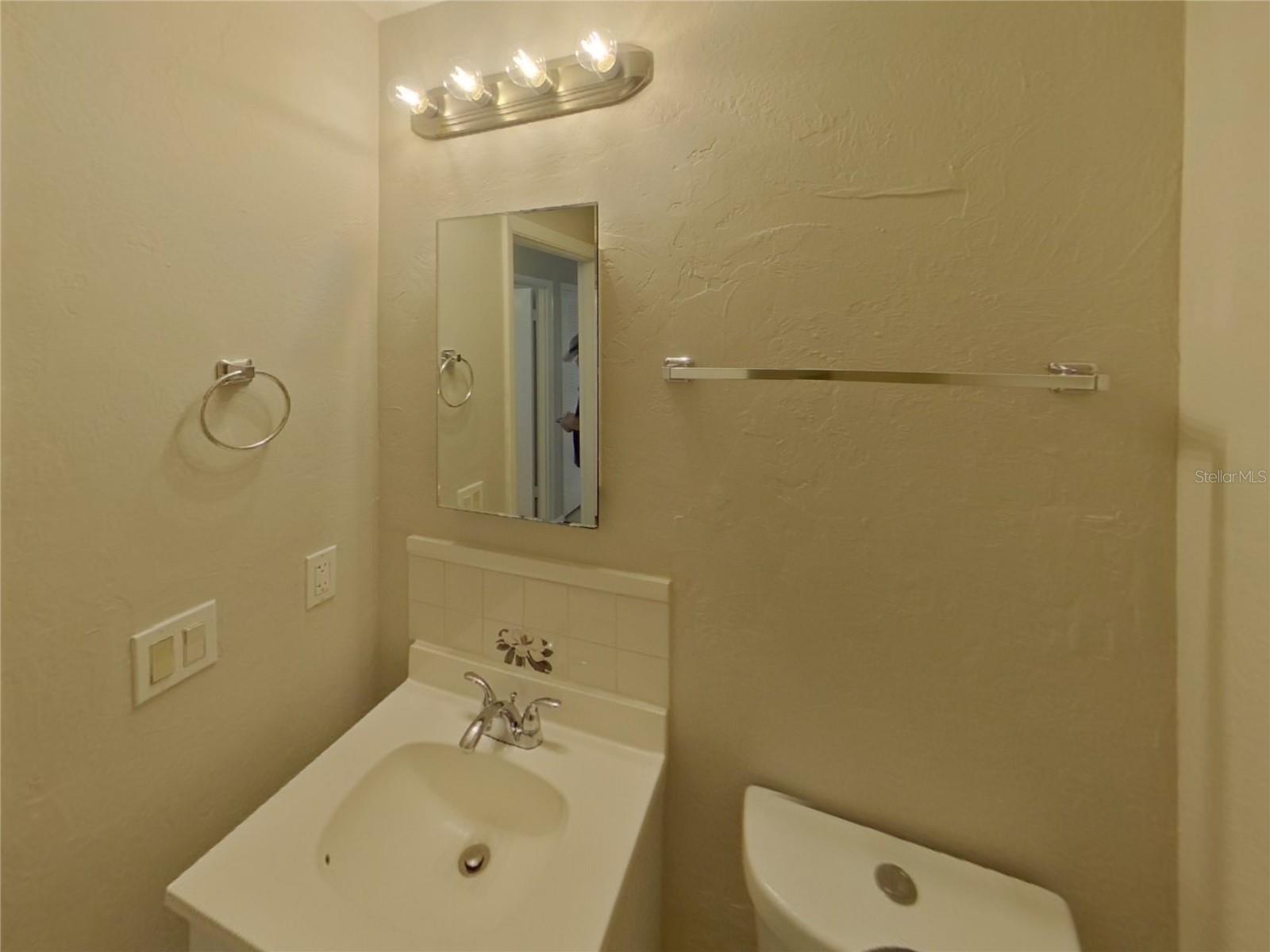 LAKE SARASOTA - Residential Lease