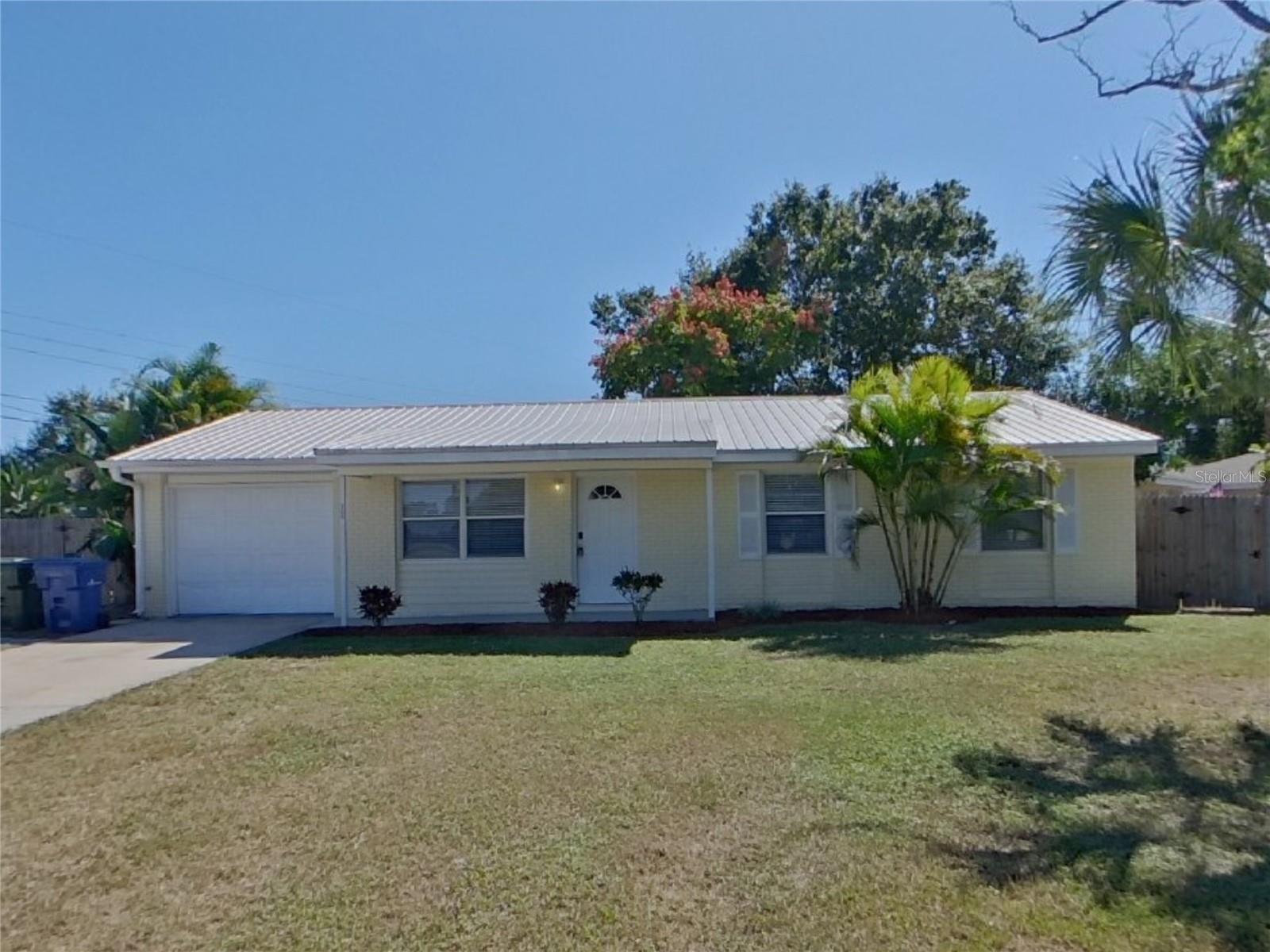 LAKE SARASOTA - Residential Lease