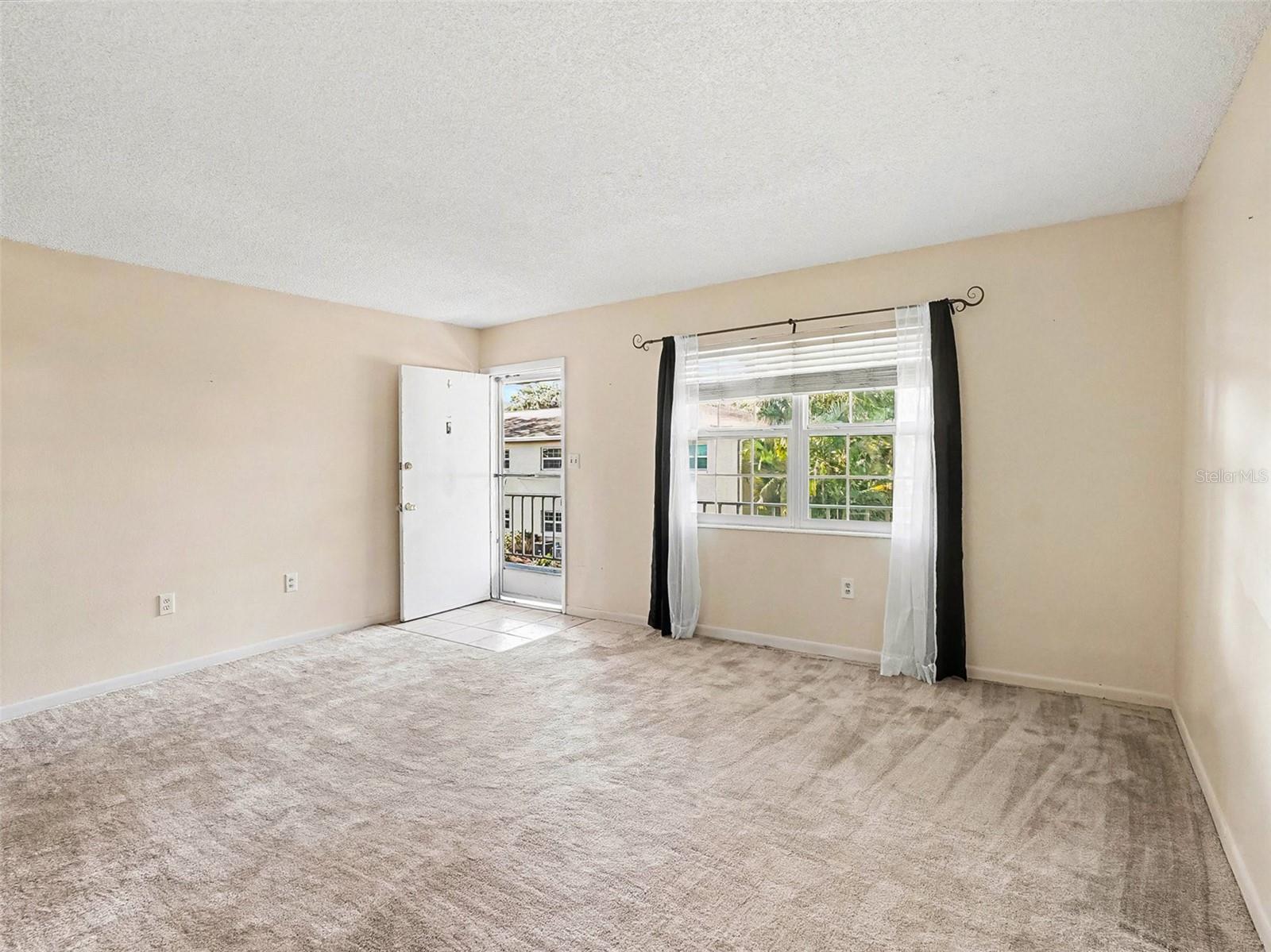 LAKESIDE MANOR APTS CONDO - Residential