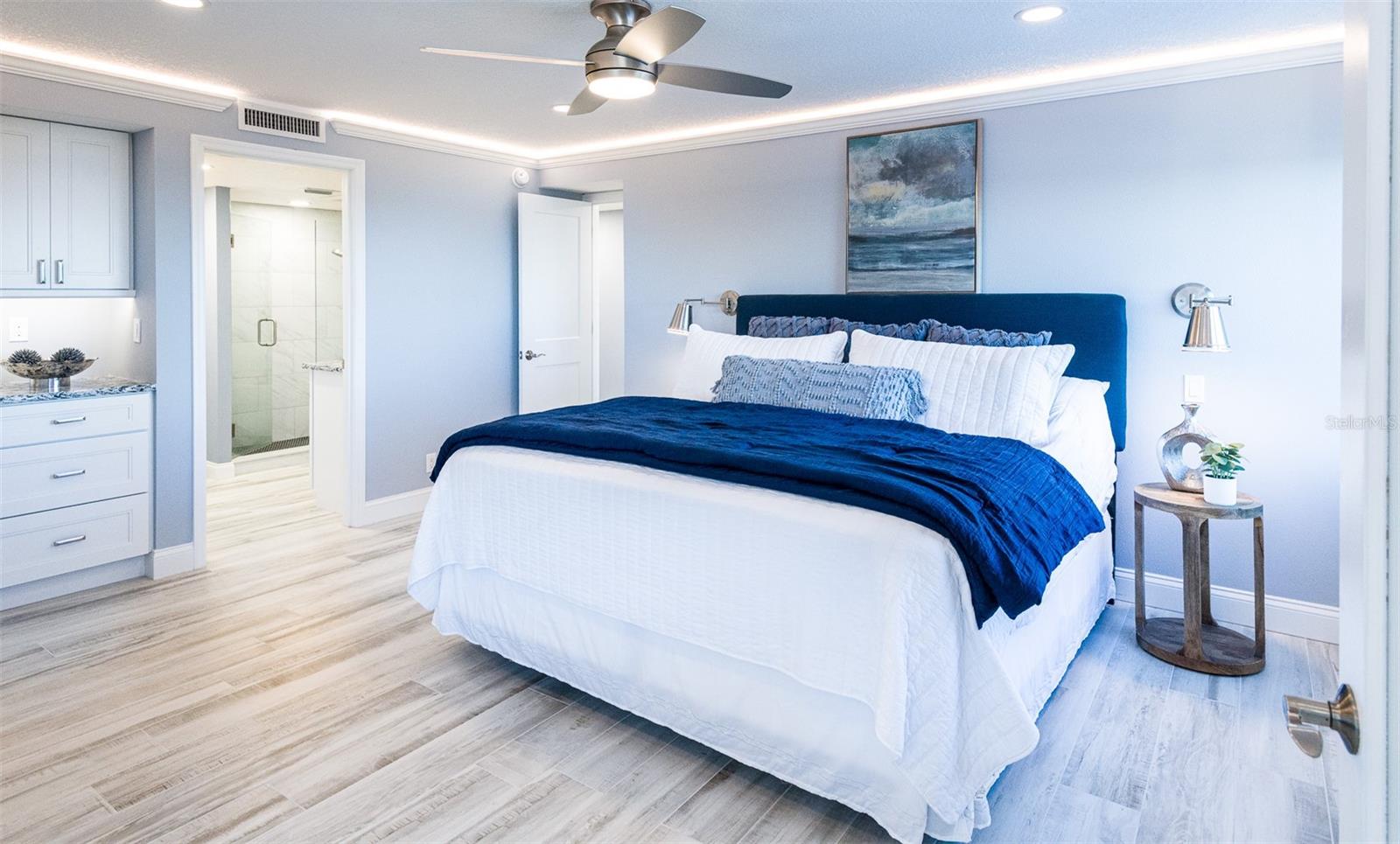 KEY TOWER SOUTH - Residential