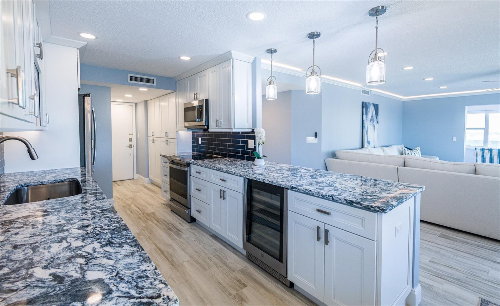 1750 BENJAMIN FRANKLIN DRIVE 10G