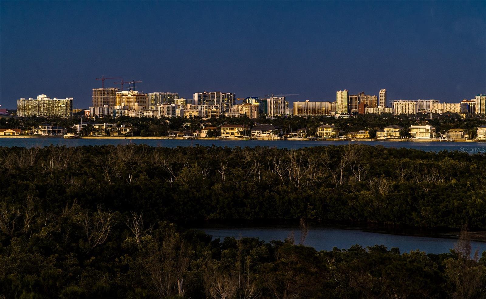 KEY TOWER SOUTH - Residential
