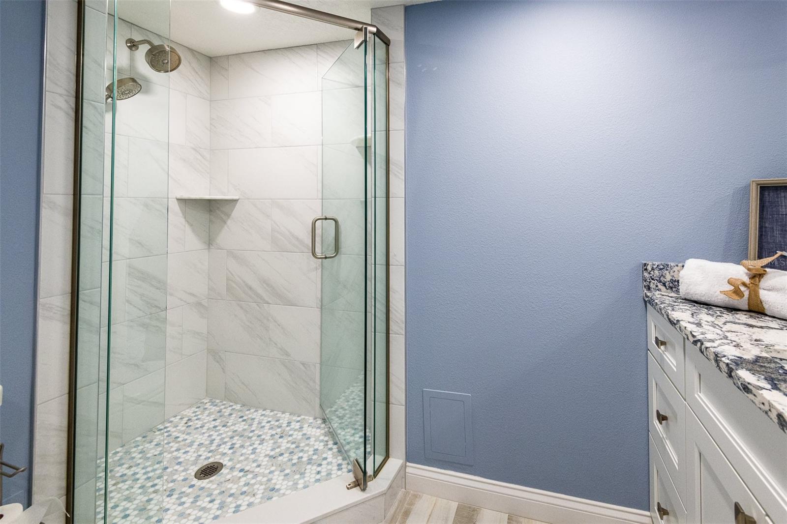 KEY TOWER SOUTH - Residential