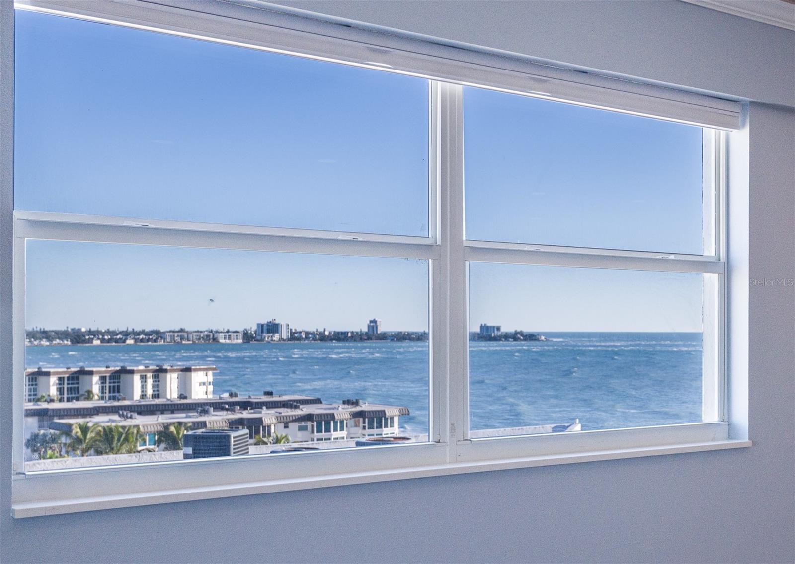 KEY TOWER SOUTH - Residential