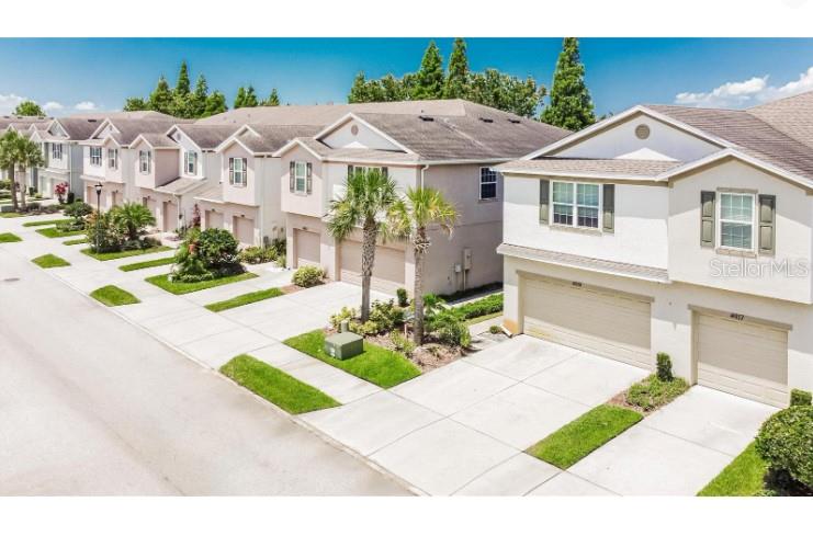 4925 WHITE SANDERLING COURT