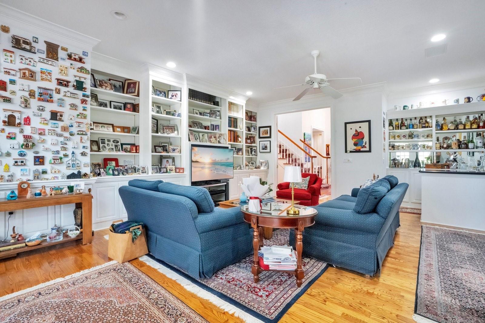 HOLLINGSWORTH OAKS - Residential