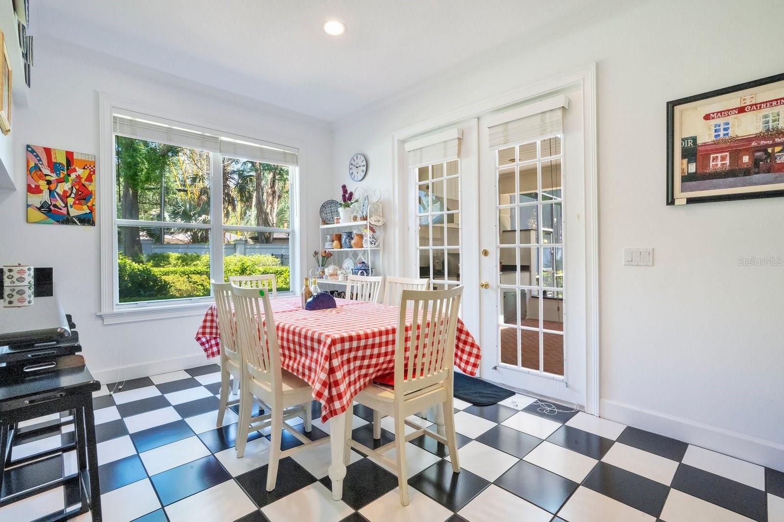 HOLLINGSWORTH OAKS - Residential