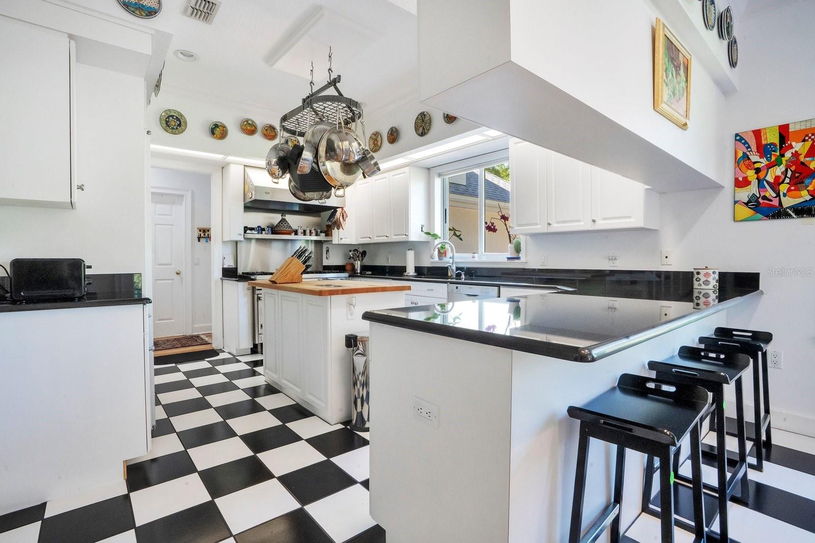 HOLLINGSWORTH OAKS - Residential