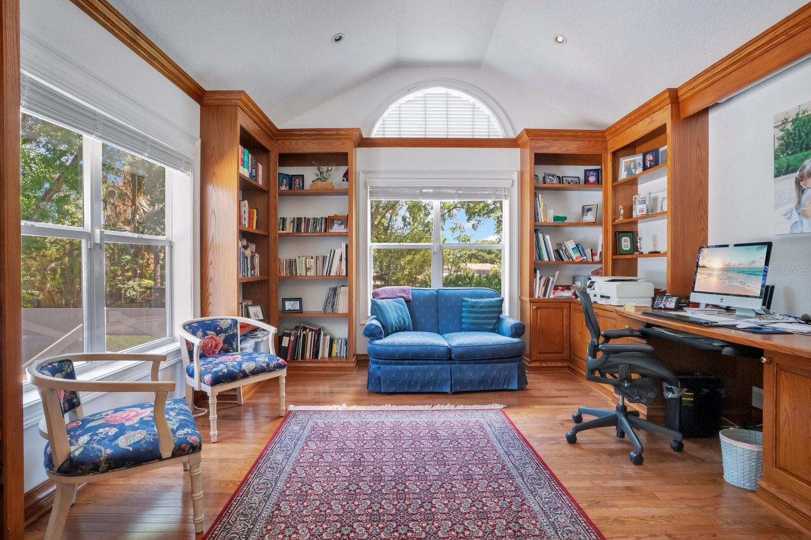 HOLLINGSWORTH OAKS - Residential