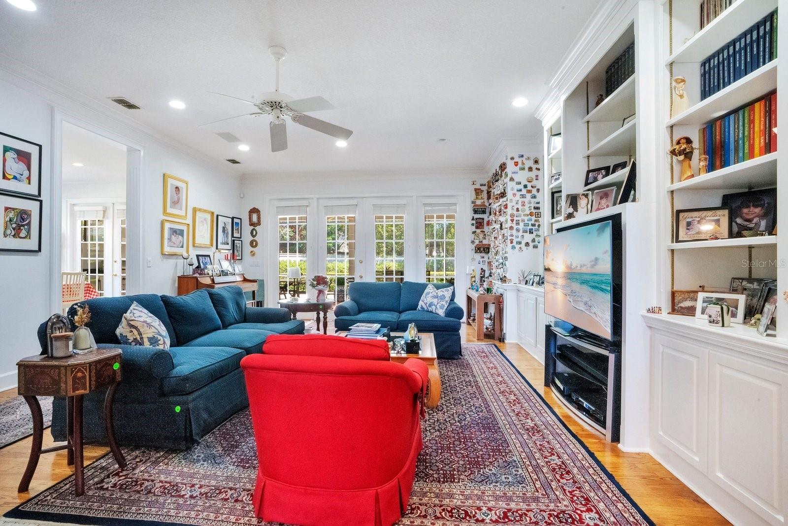 HOLLINGSWORTH OAKS - Residential