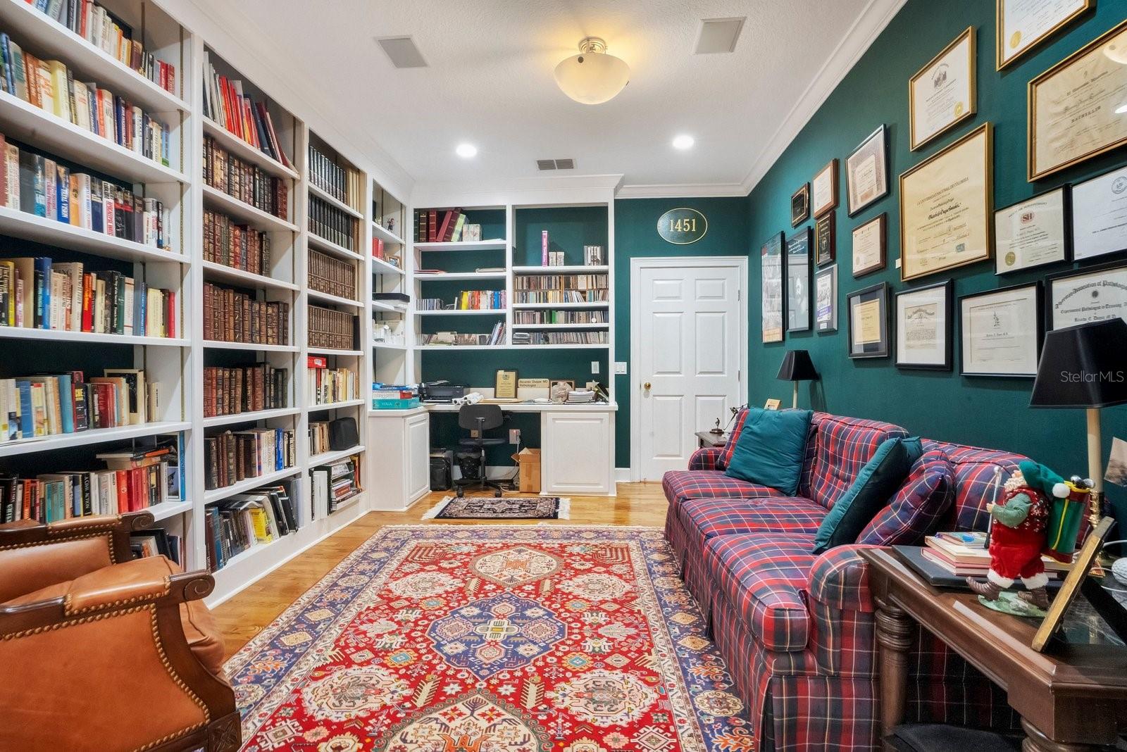 HOLLINGSWORTH OAKS - Residential