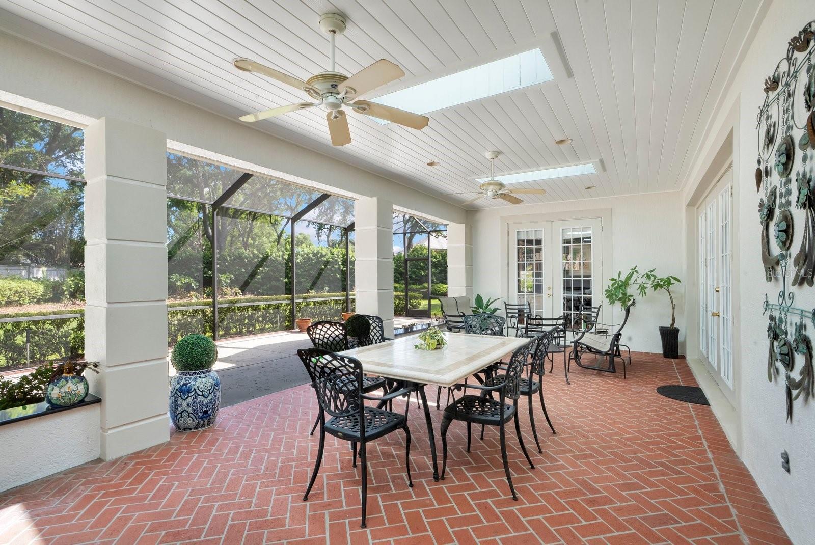 HOLLINGSWORTH OAKS - Residential