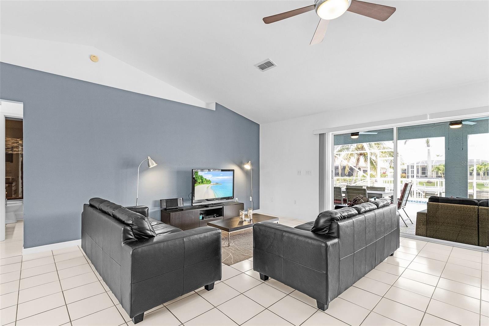 2823 SW 39TH TERRACE