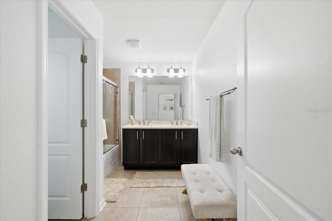 TAMPAS NORTH SIDE CNTRY CL - Residential