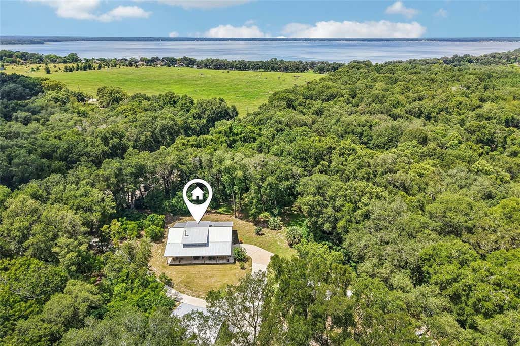 Photo of 16161 SE 137th Court, Weirsdale, FL 32195 (MLS # G5115458)