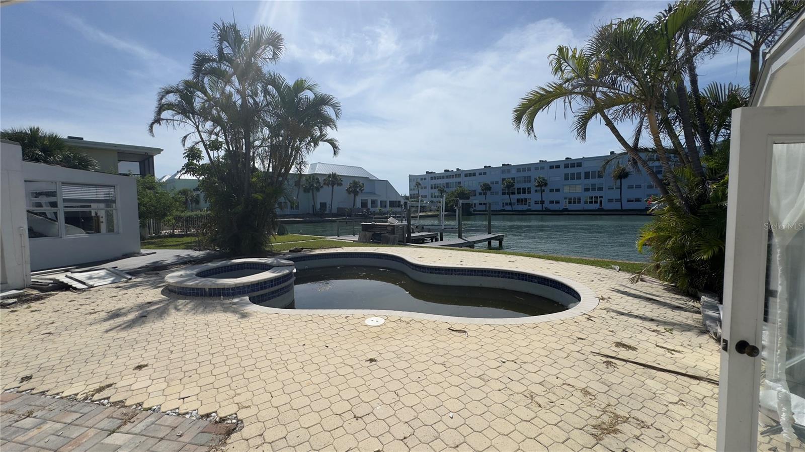 BRIGHTWATER BEACH ESTATES - Residential