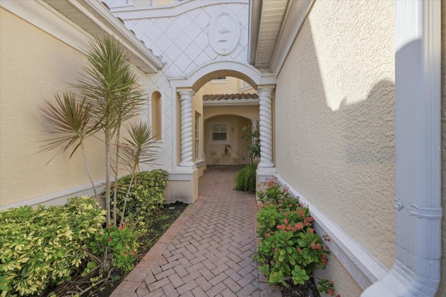 703 TRIANO CIRCLE 703