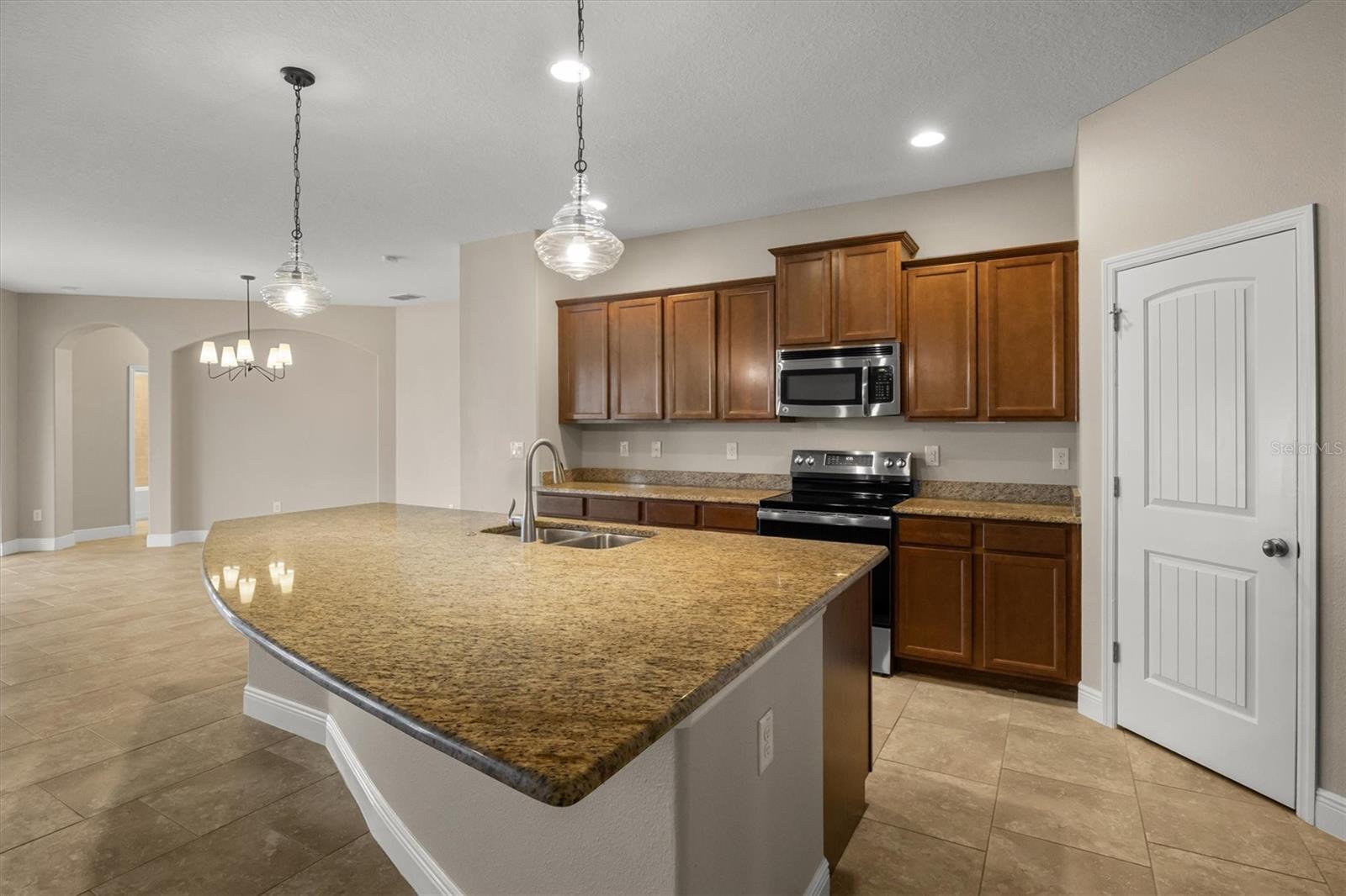 ESTATES AUBURNDALE PH 02 - Residential