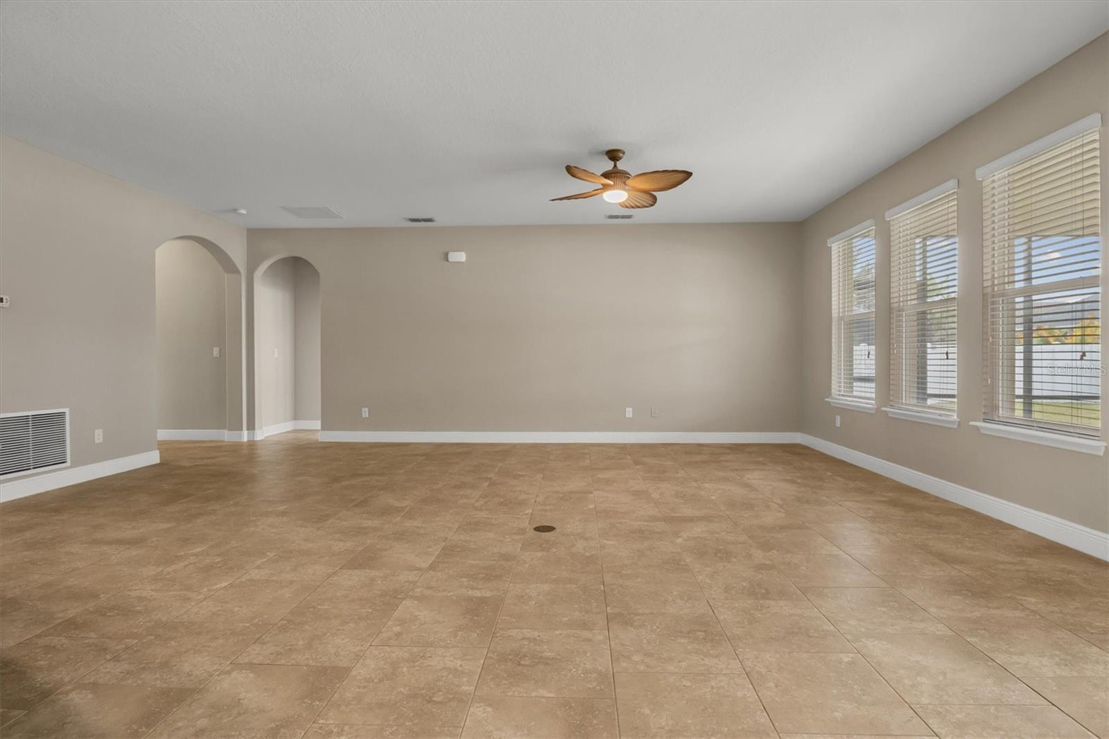 ESTATES AUBURNDALE PH 02 - Residential