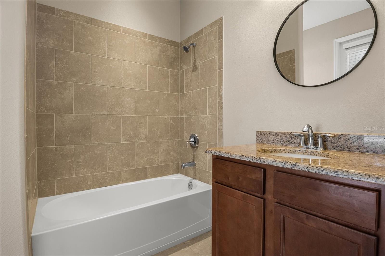 ESTATES AUBURNDALE PH 02 - Residential