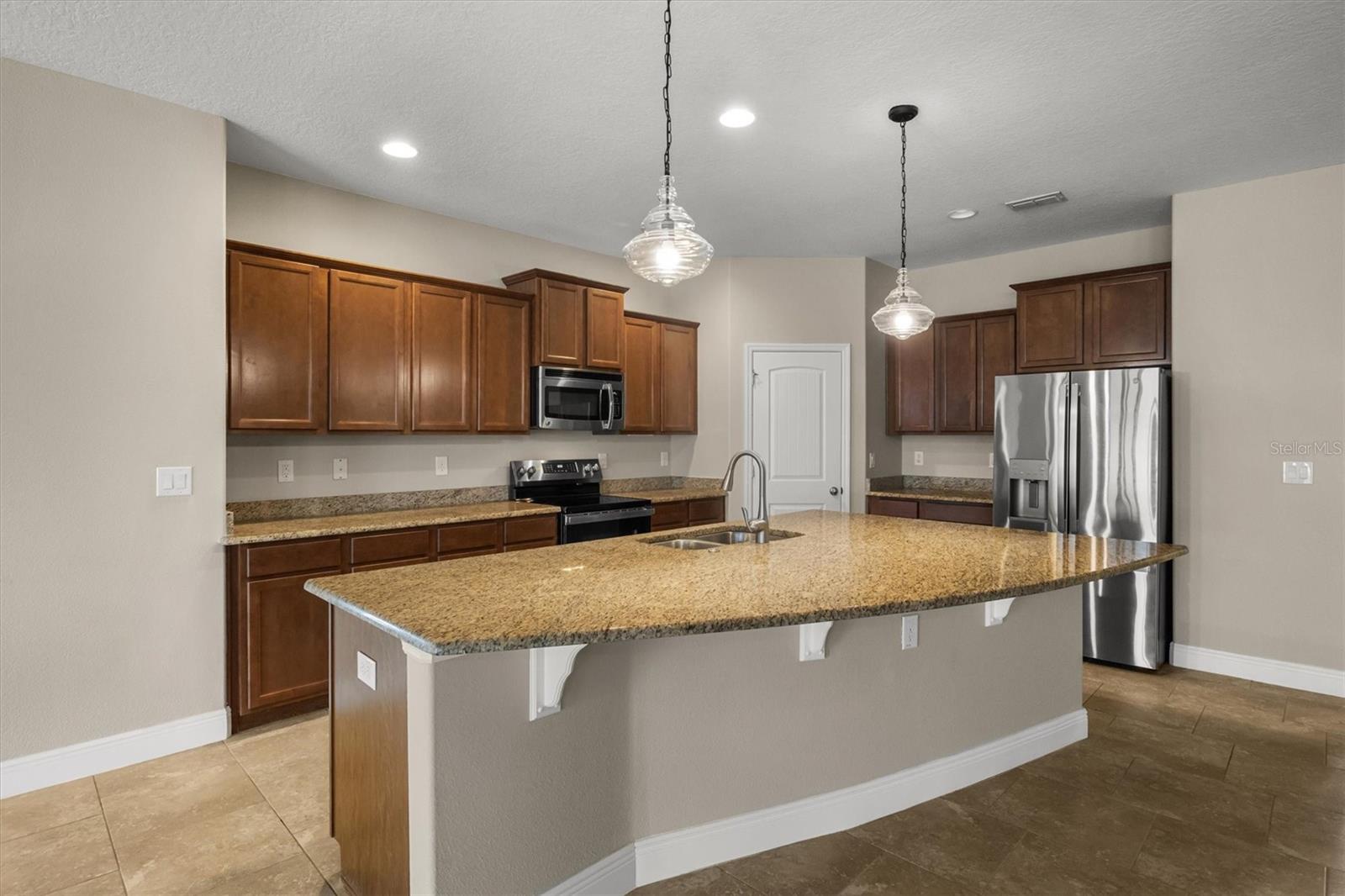 ESTATES AUBURNDALE PH 02 - Residential