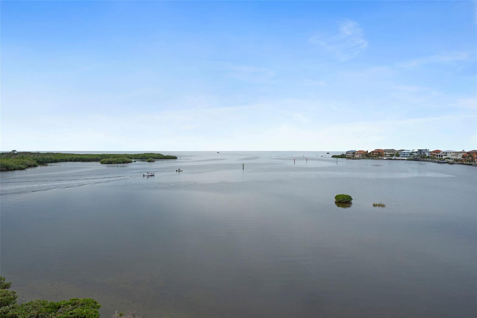 SAND PEBBLE POINTE CONDO 01 AMD 02 - Residential