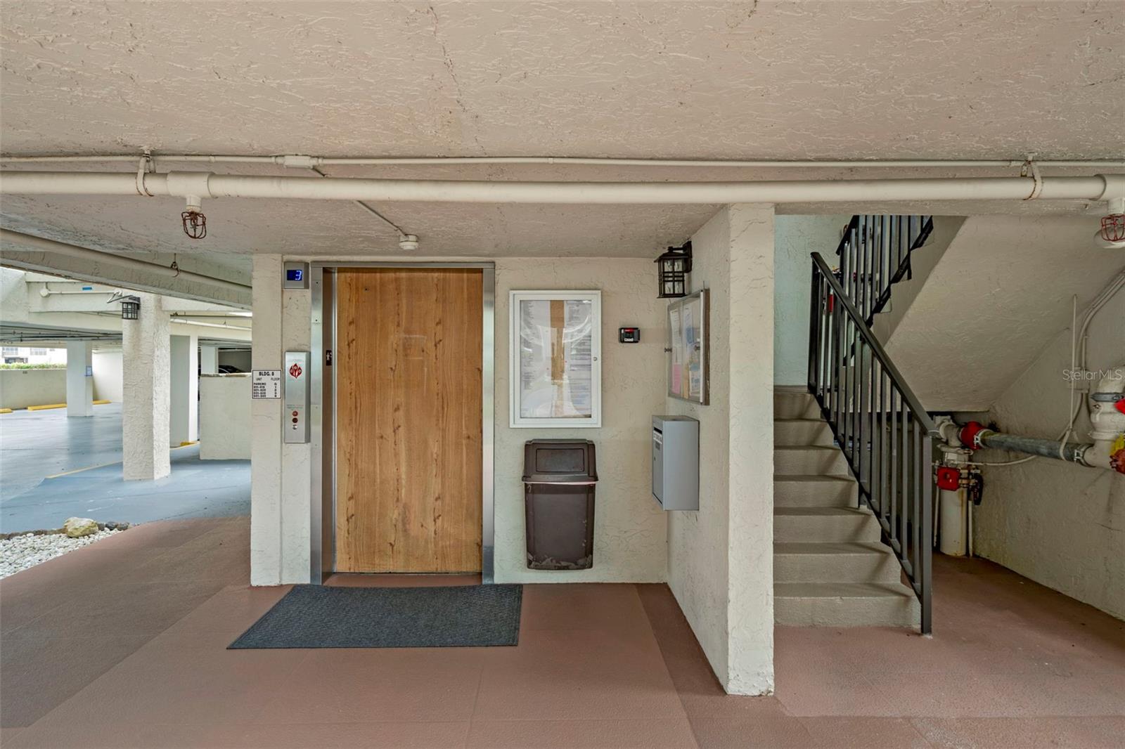 SAND PEBBLE POINTE CONDO 01 AMD 02 - Residential