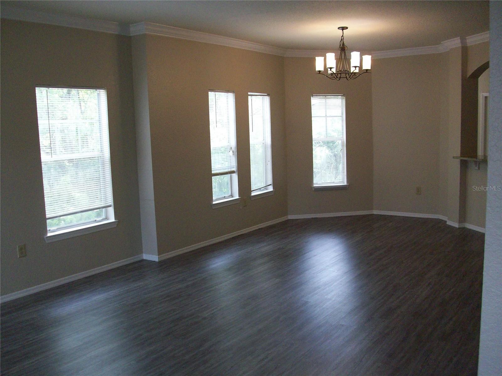 NOTTING HILL A CONDO - Residential