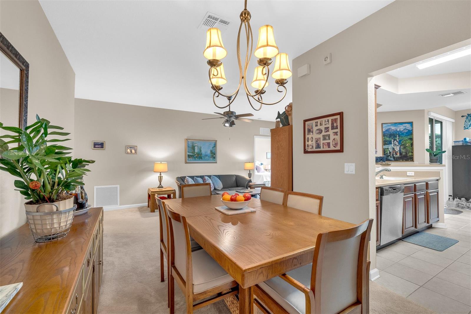 CARRIAGE HOMES AT DUNWOODY COMMONS A CONDO - Residential