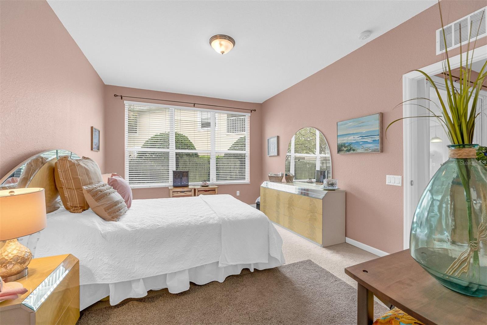 CARRIAGE HOMES AT DUNWOODY COMMONS A CONDO - Residential