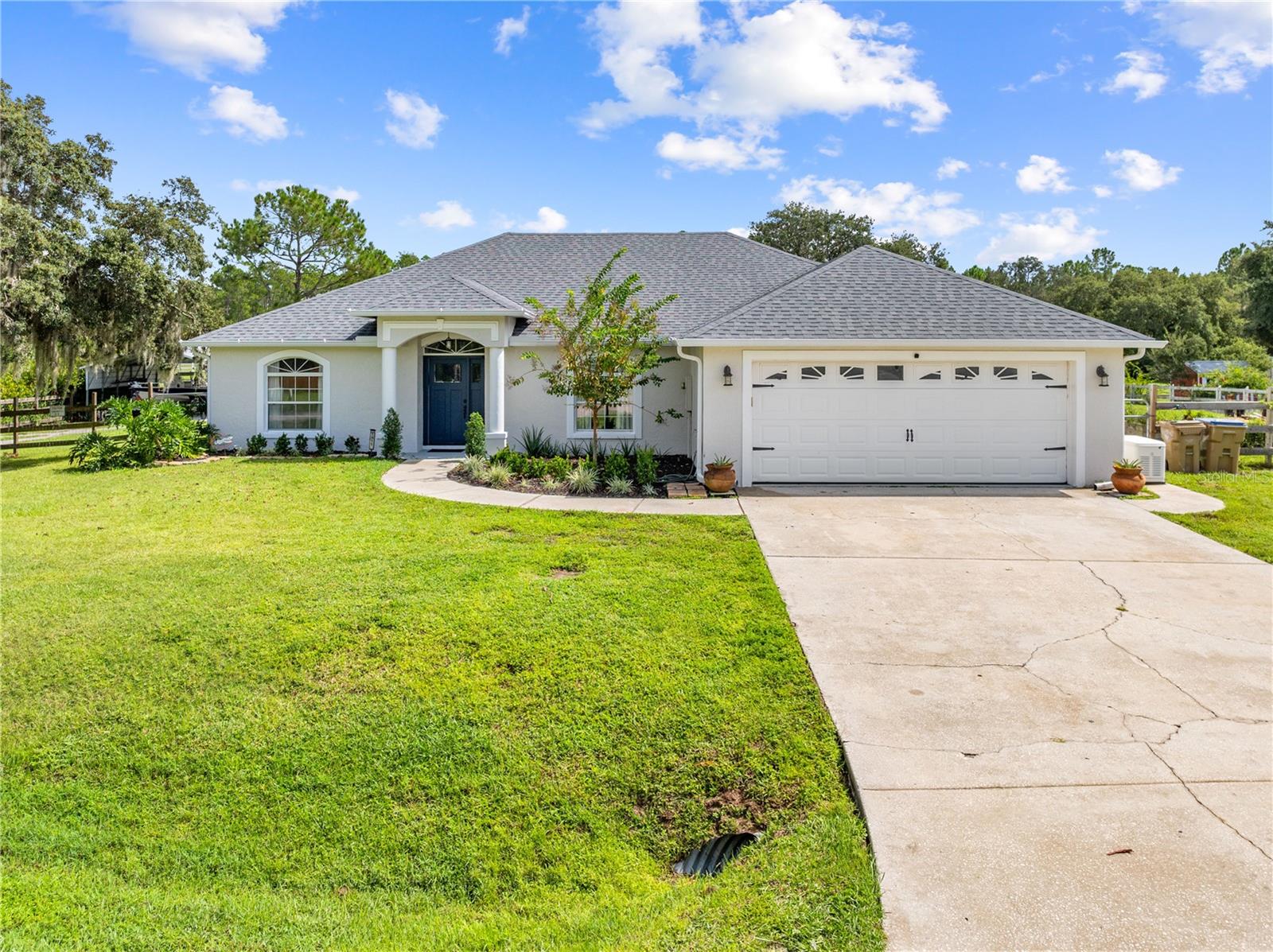 LOST LAKE ESTATES - Residential