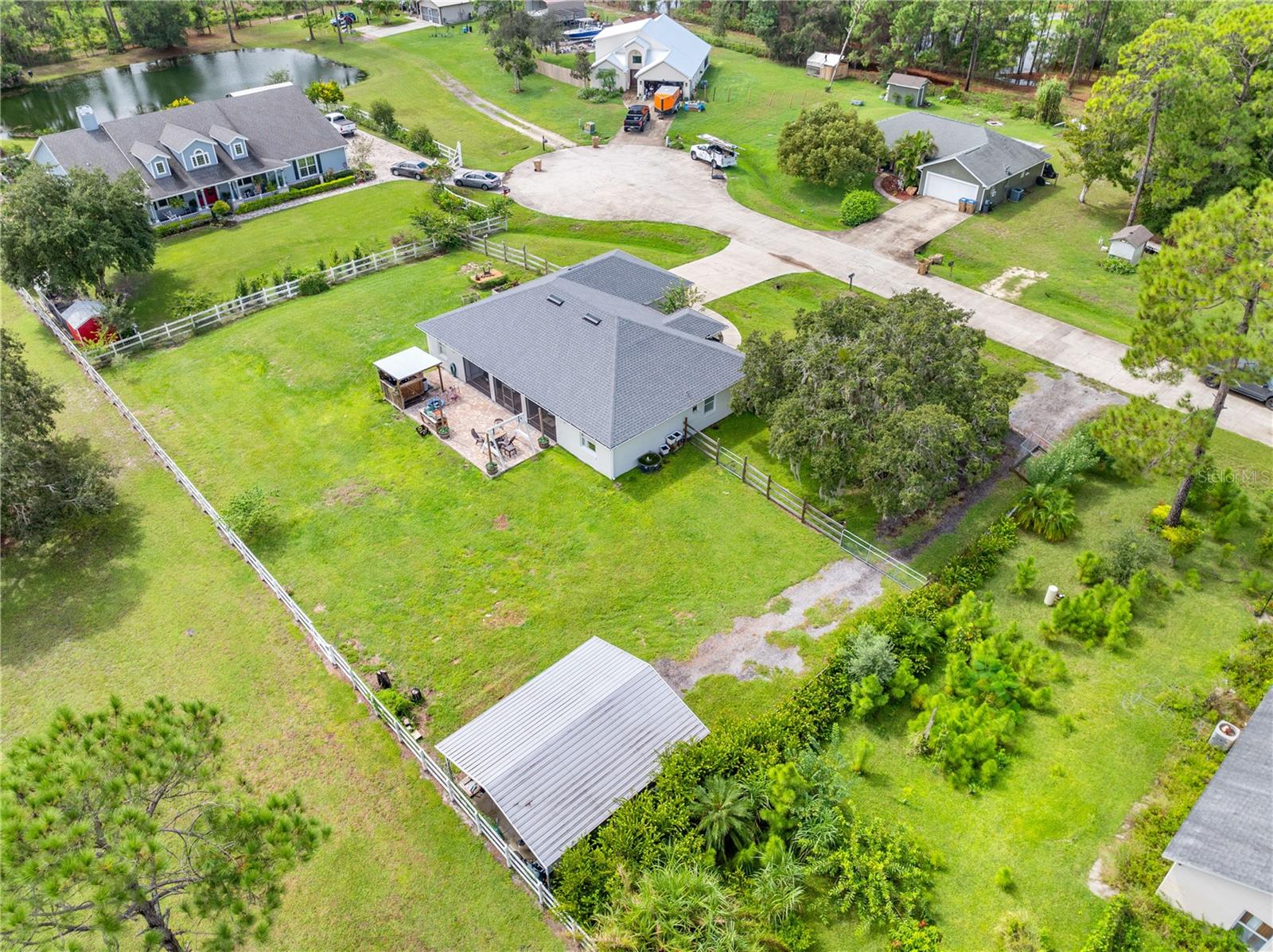 LOST LAKE ESTATES - Residential