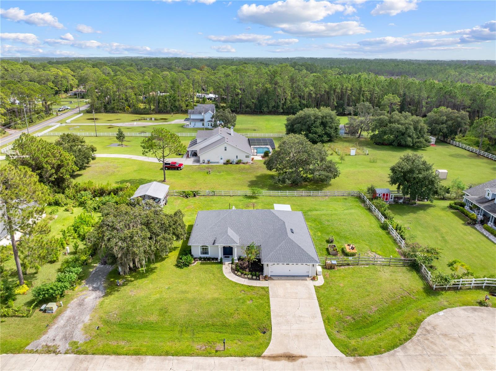 LOST LAKE ESTATES - Residential