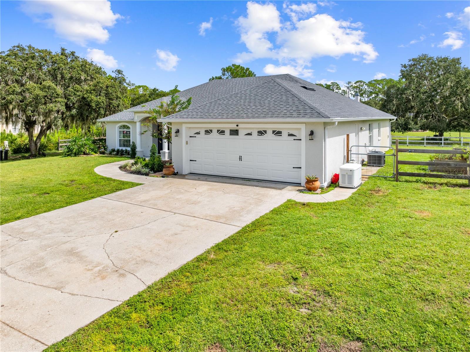 LOST LAKE ESTATES - Residential