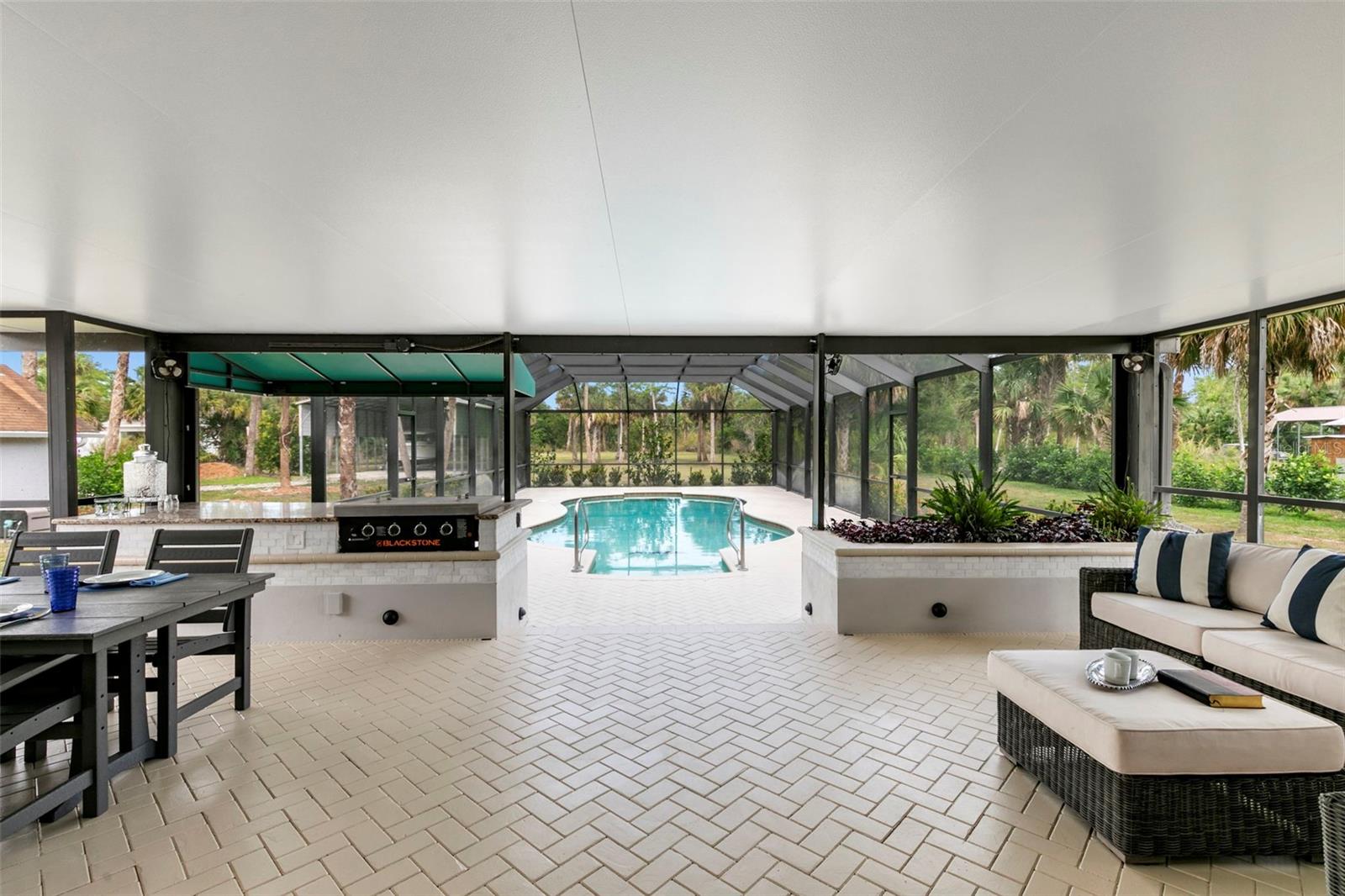 GOLDEN GATE ESTATE UNIT 194 - Residential Lease