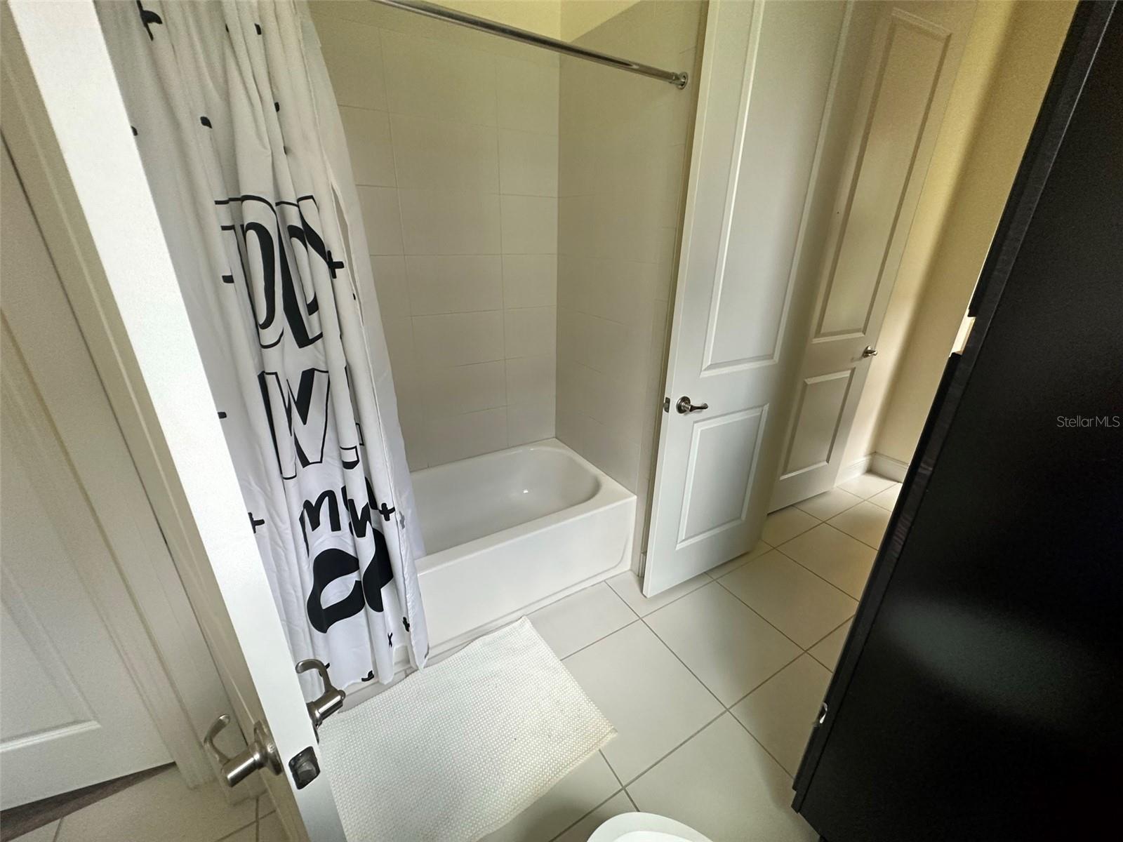 STEEPLE CHASE REP F - Residential Lease