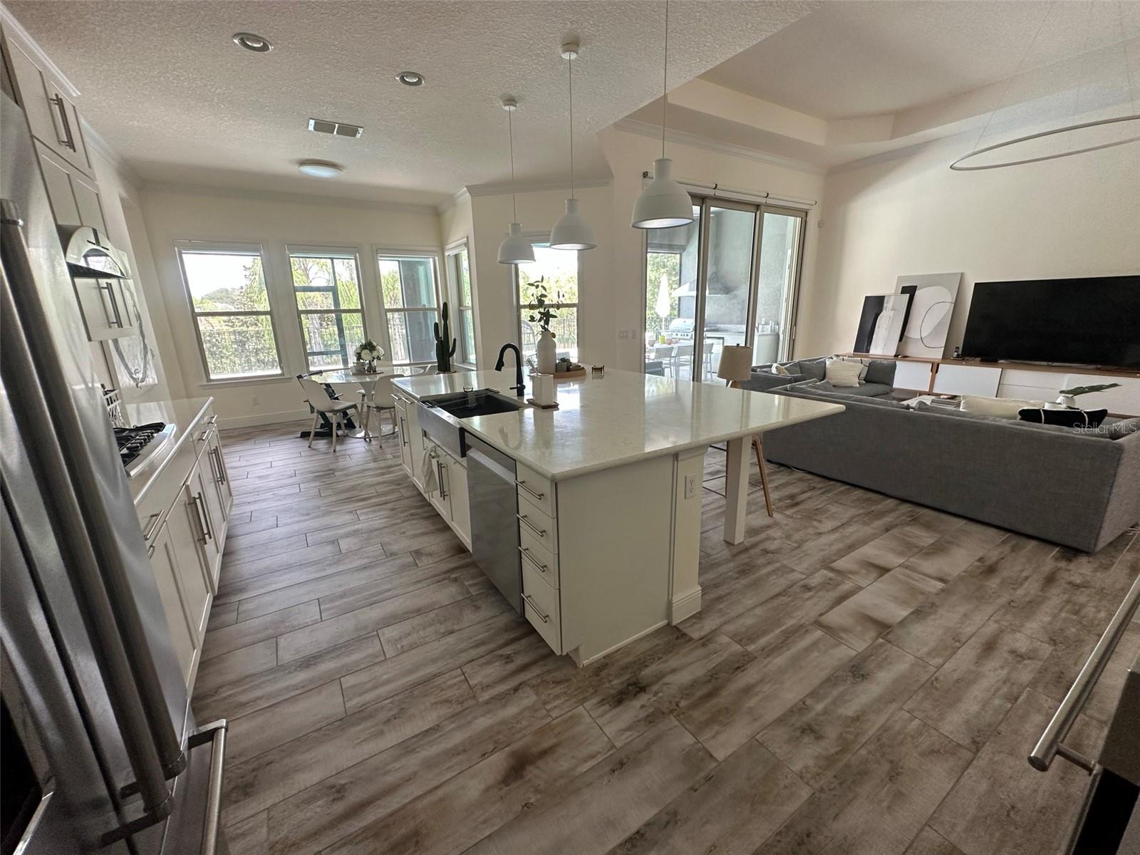 STEEPLE CHASE REP F - Residential Lease