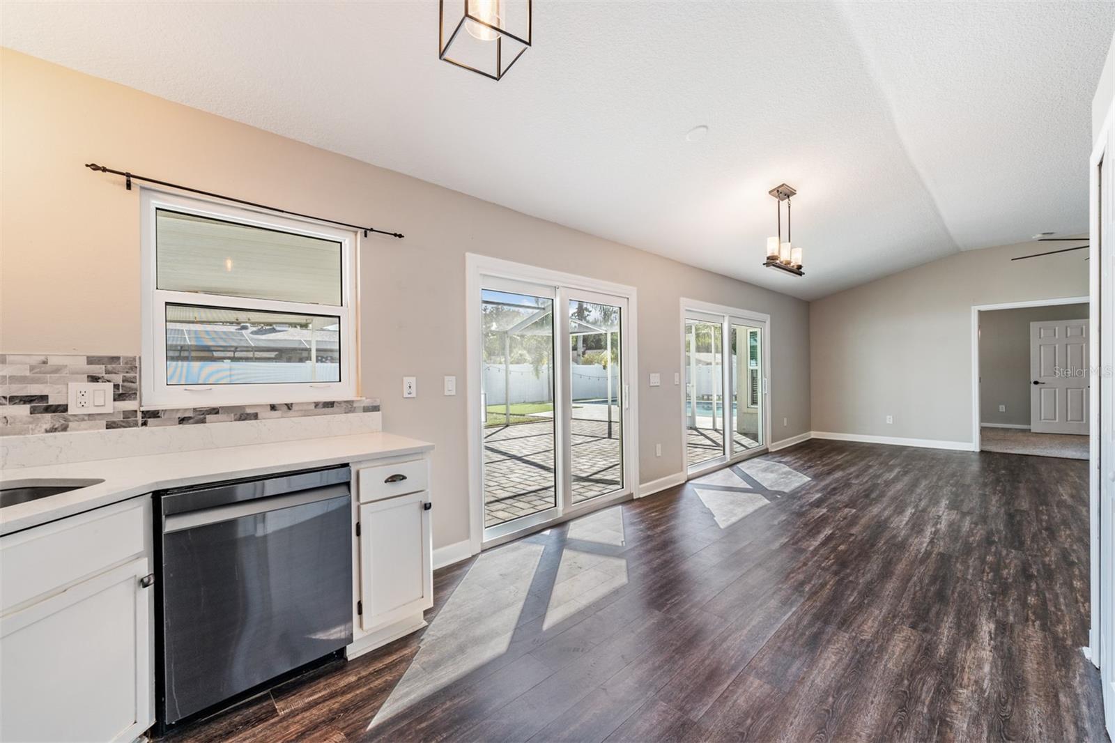 MANORS OF FOREST LAKES THE PH 2 - Residential Lease