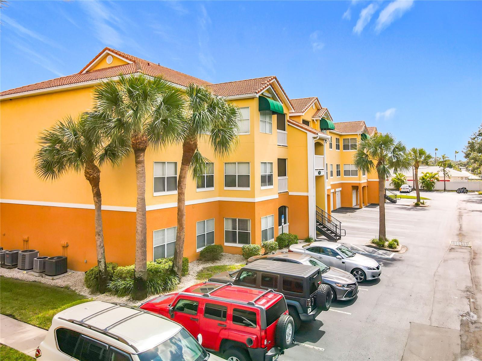 BEACHWAY CONDOS - Residential Lease