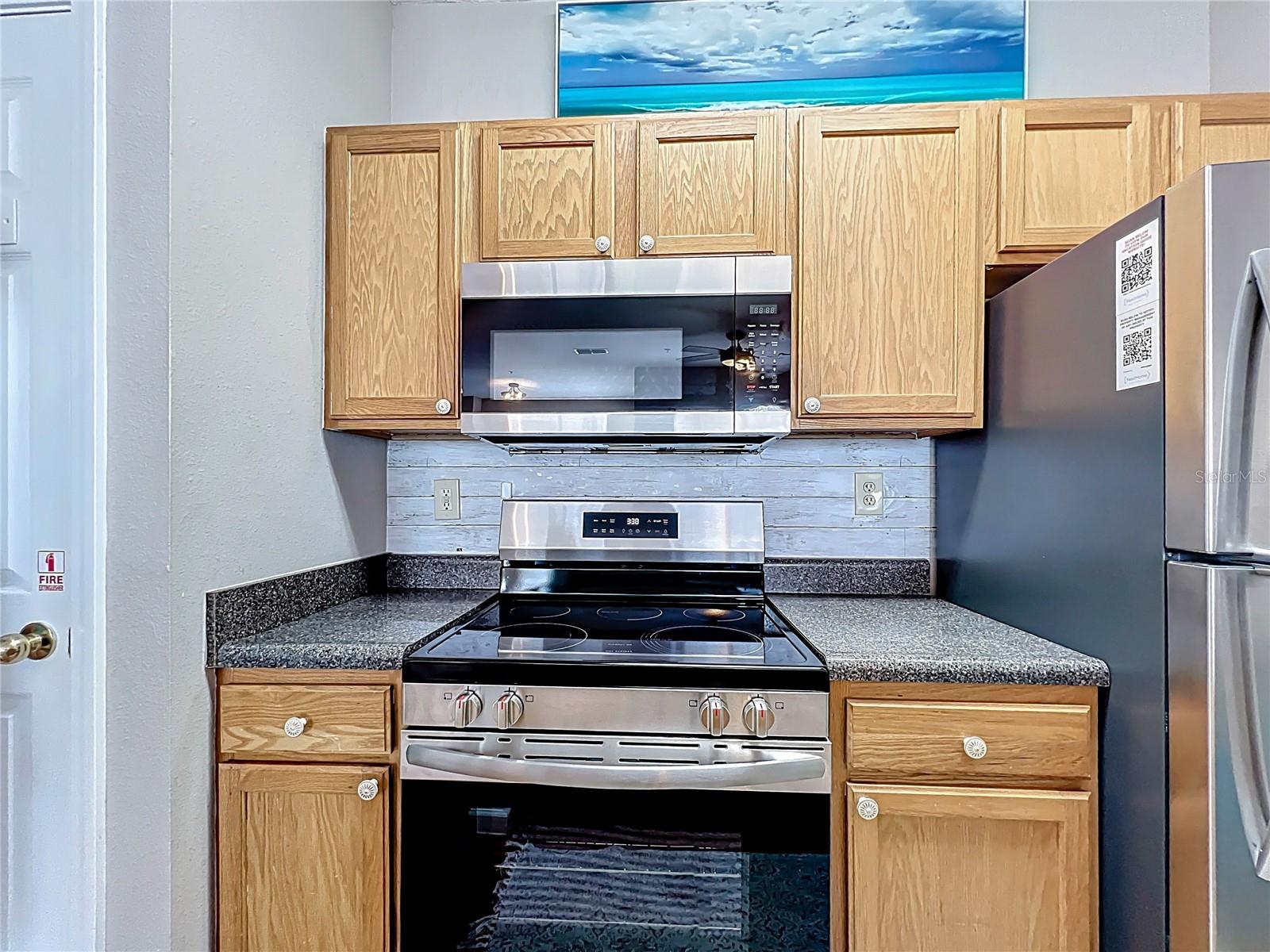 BEACHWAY CONDOS - Residential Lease