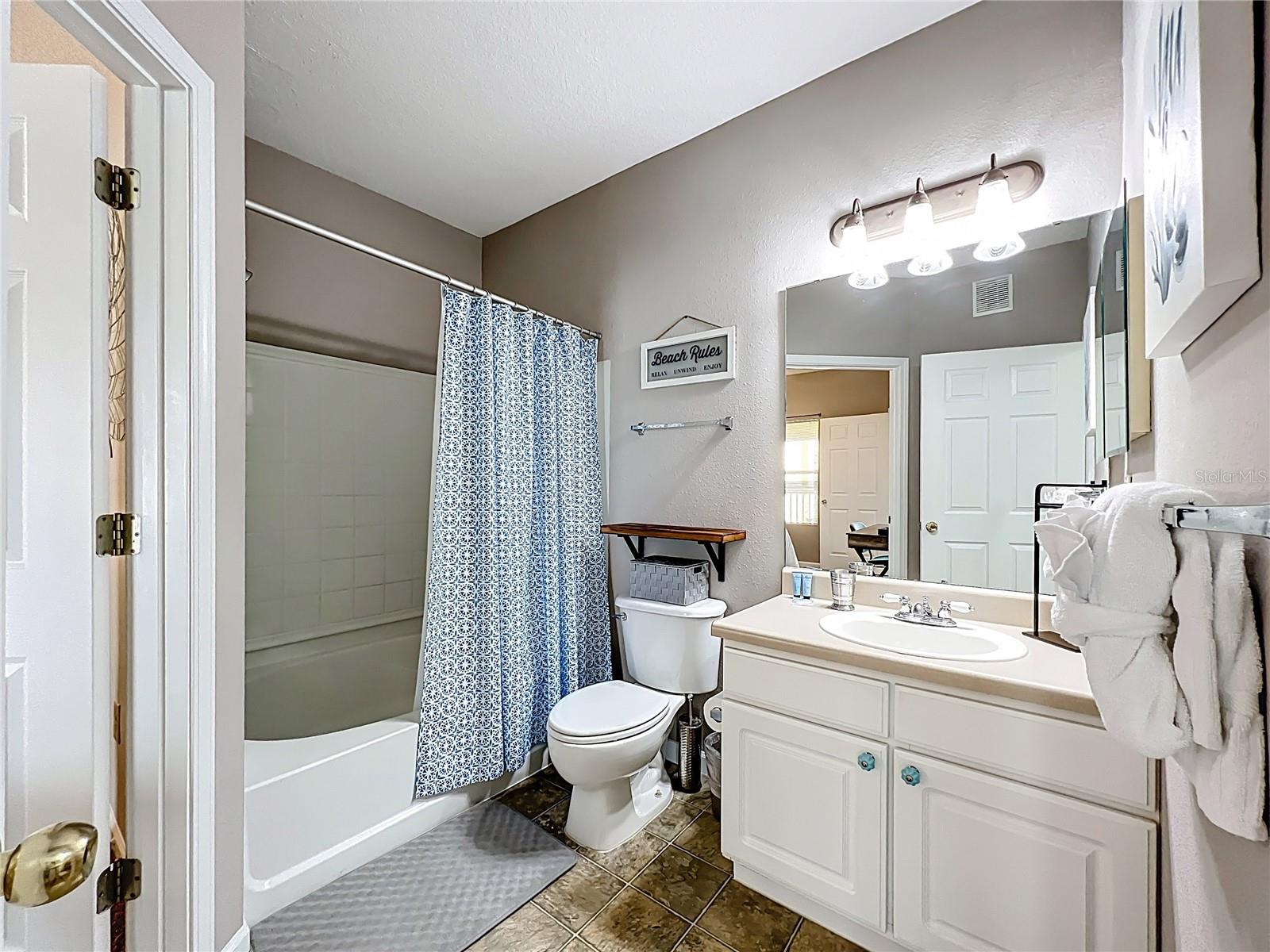 BEACHWAY CONDOS - Residential Lease