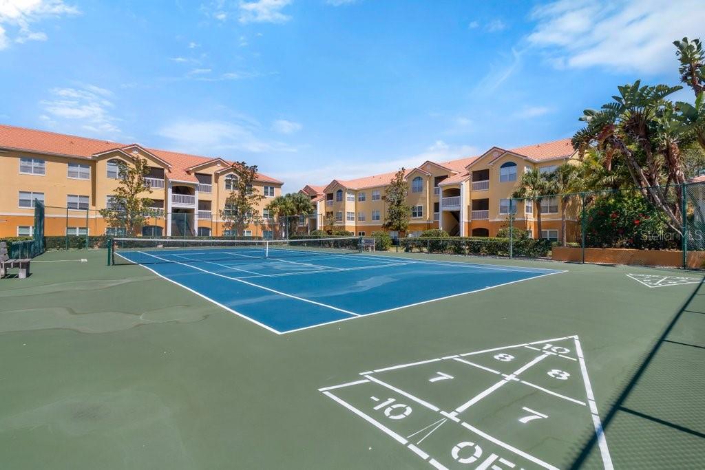 BEACHWAY CONDOS - Residential Lease