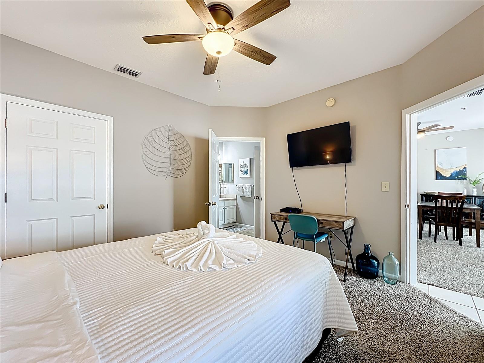 BEACHWAY CONDOS - Residential Lease