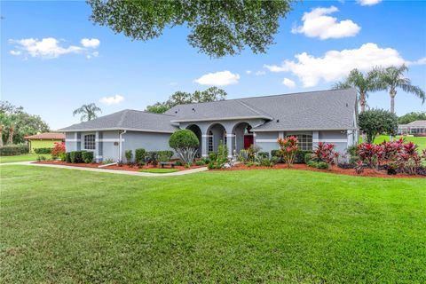 A home in LADY LAKE